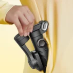 Gimbal plegado guardándose en un bolsillo