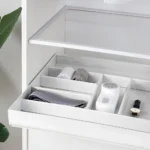 Quitapelusas guardado en un cajón de ropa